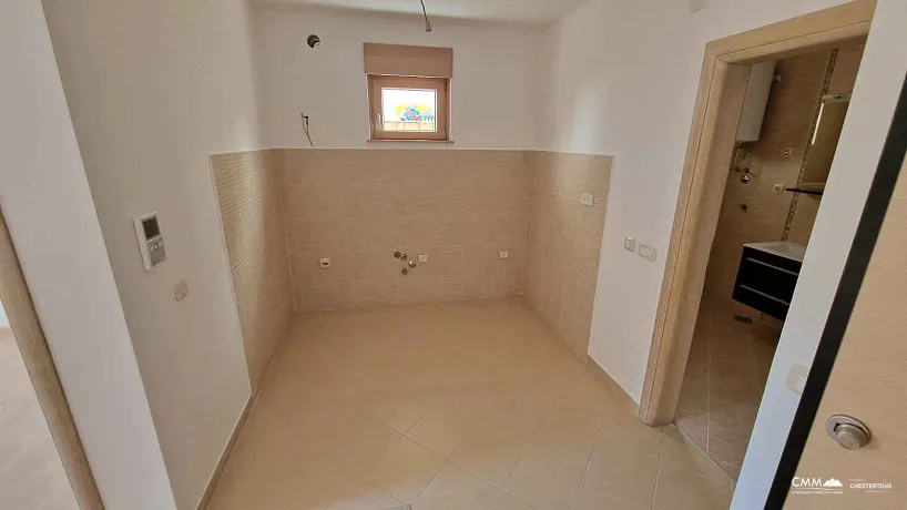 Bečići'de bir ve iki yatak odalı daireler